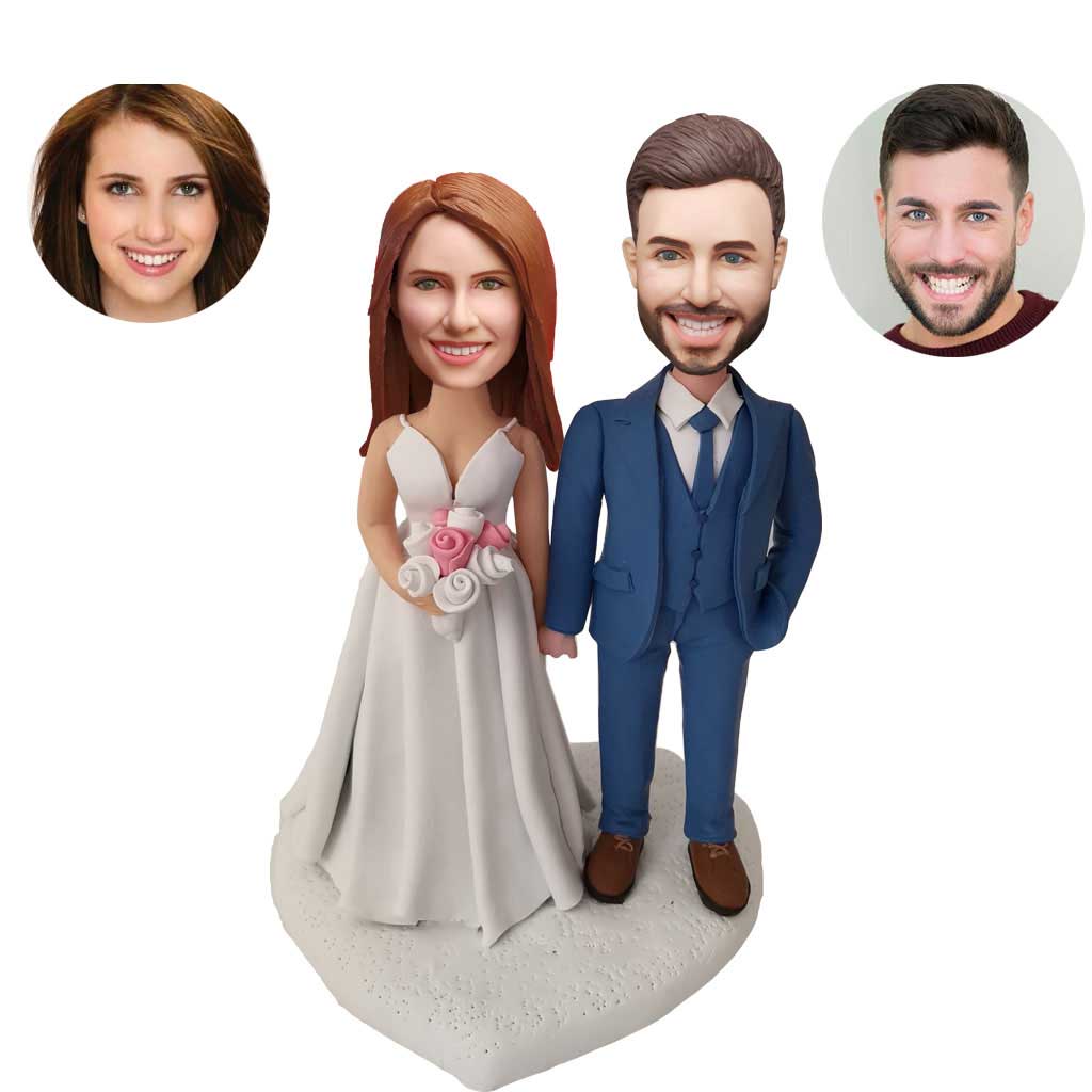 Wedding custom bobblehead of wedding 1, an adorable figurine perfect for bridal gifts or cake toppers