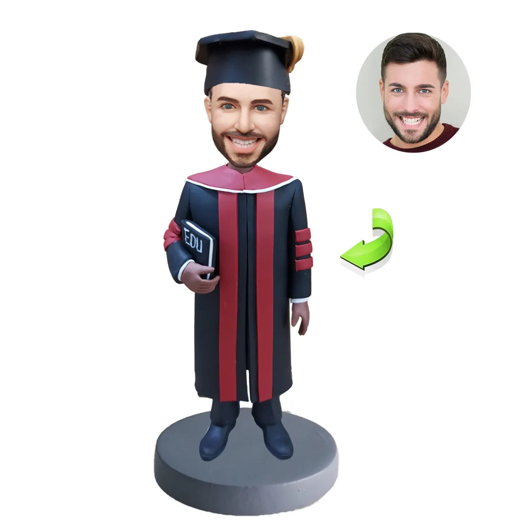 Graduation custom bobblehead of Graduation 22 in cap and gown, a memorable keepsake for graduation celebrations