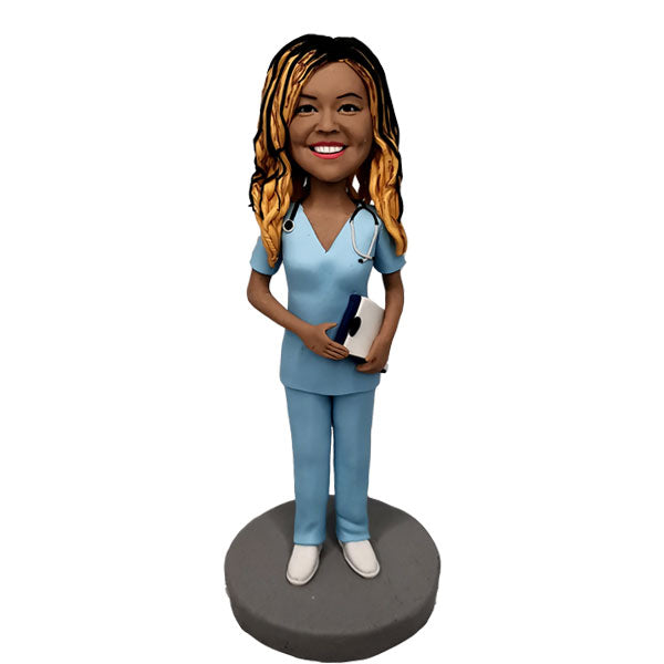 Personalized custom bobblehead of doctor 1 in doctor’s outfit, perfect for medical professionals and unique gifts
