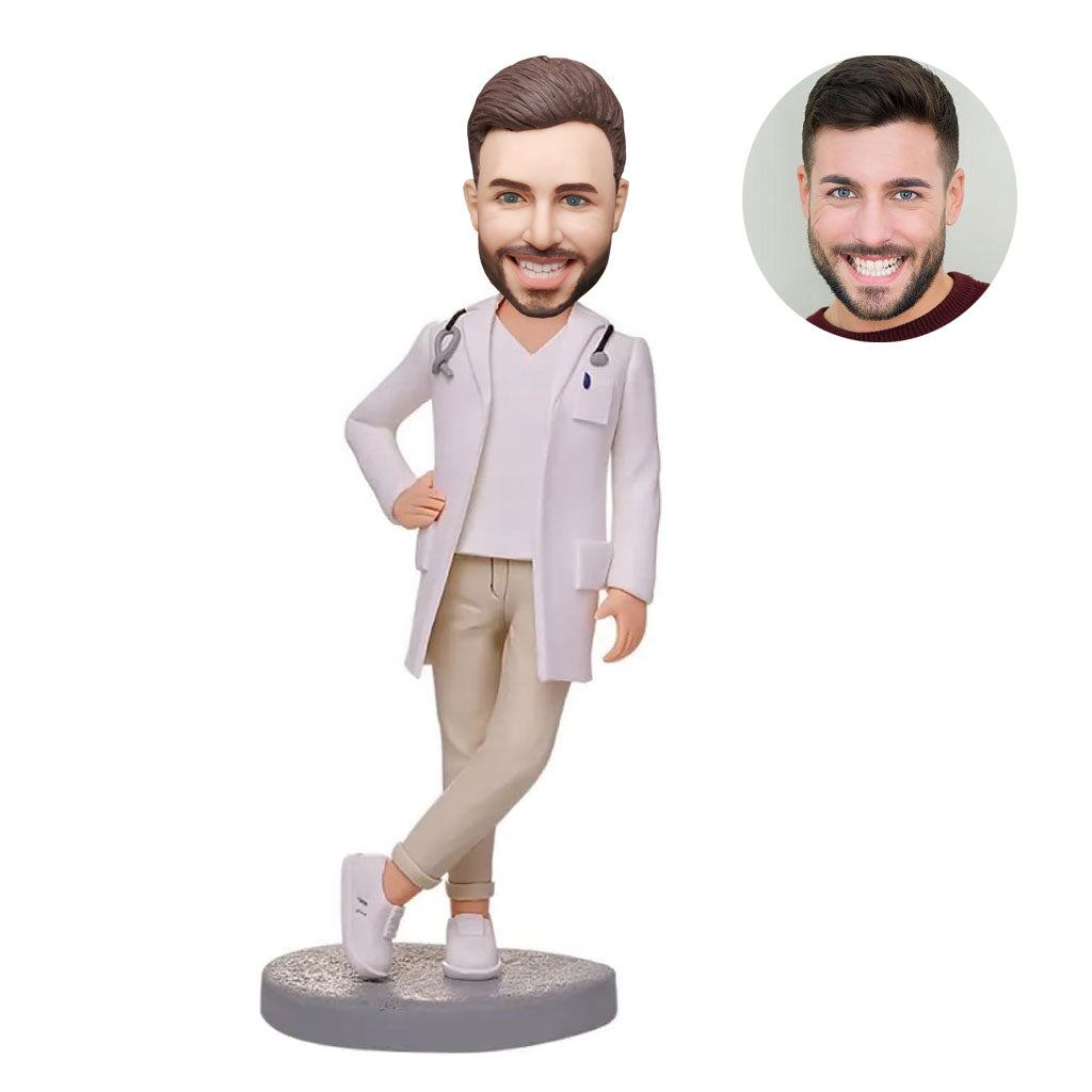 Personalized custom bobblehead of doctor 21in doctor’s outfit, perfect for medical professionals and unique gifts