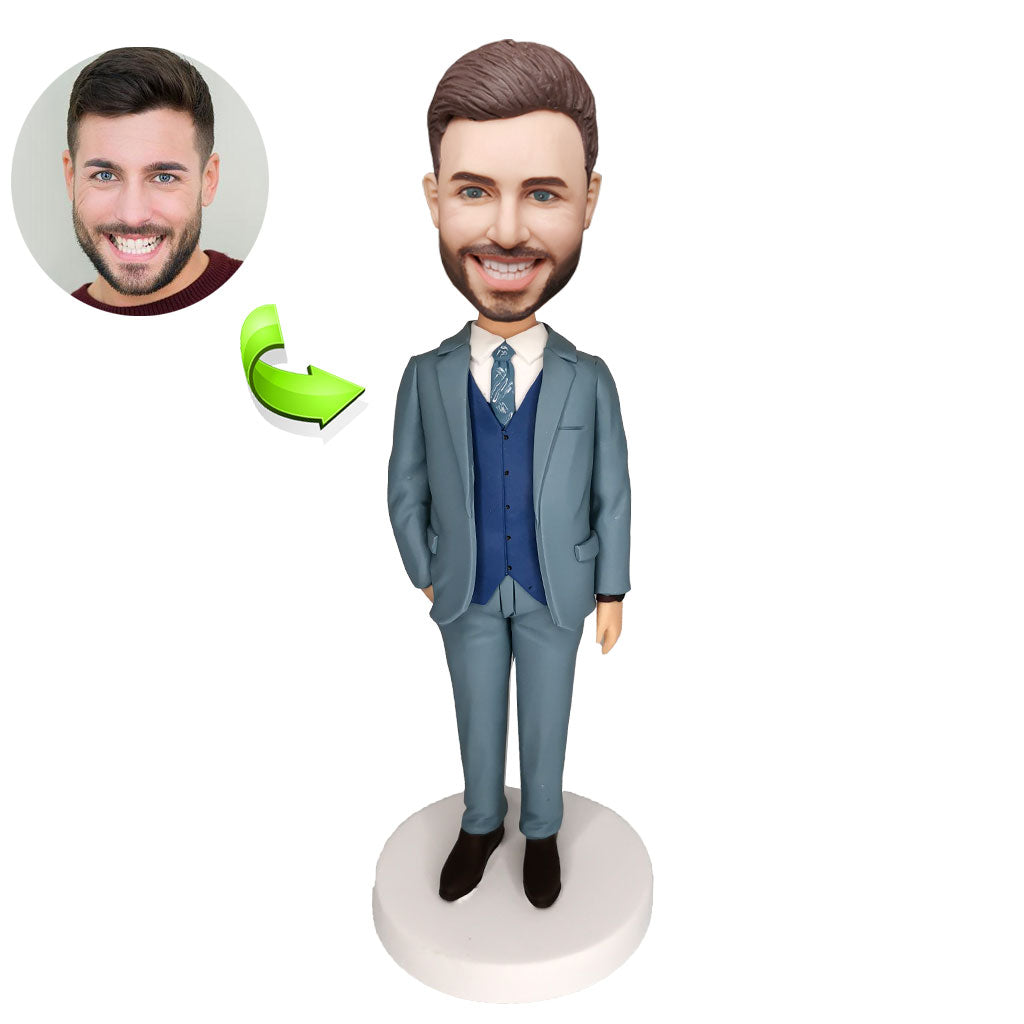 Custom bobblehead of leisure 109 representing their Leisure Activity, a unique personalized gift