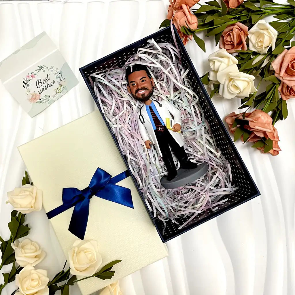 Personalized custom bobblehead of doctor 36 in doctor’s outfit, perfect for medical professionals and unique gifts