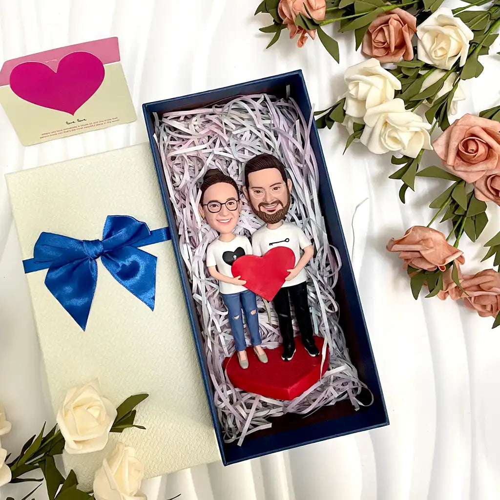 Wedding custom bobblehead of wedding 22, an adorable figurine perfect for bridal gifts or cake toppers