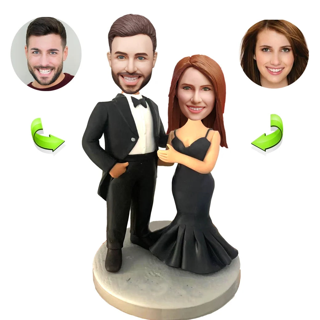 Wedding custom bobblehead of wedding 33, an adorable figurine perfect for bridal gifts or cake toppers