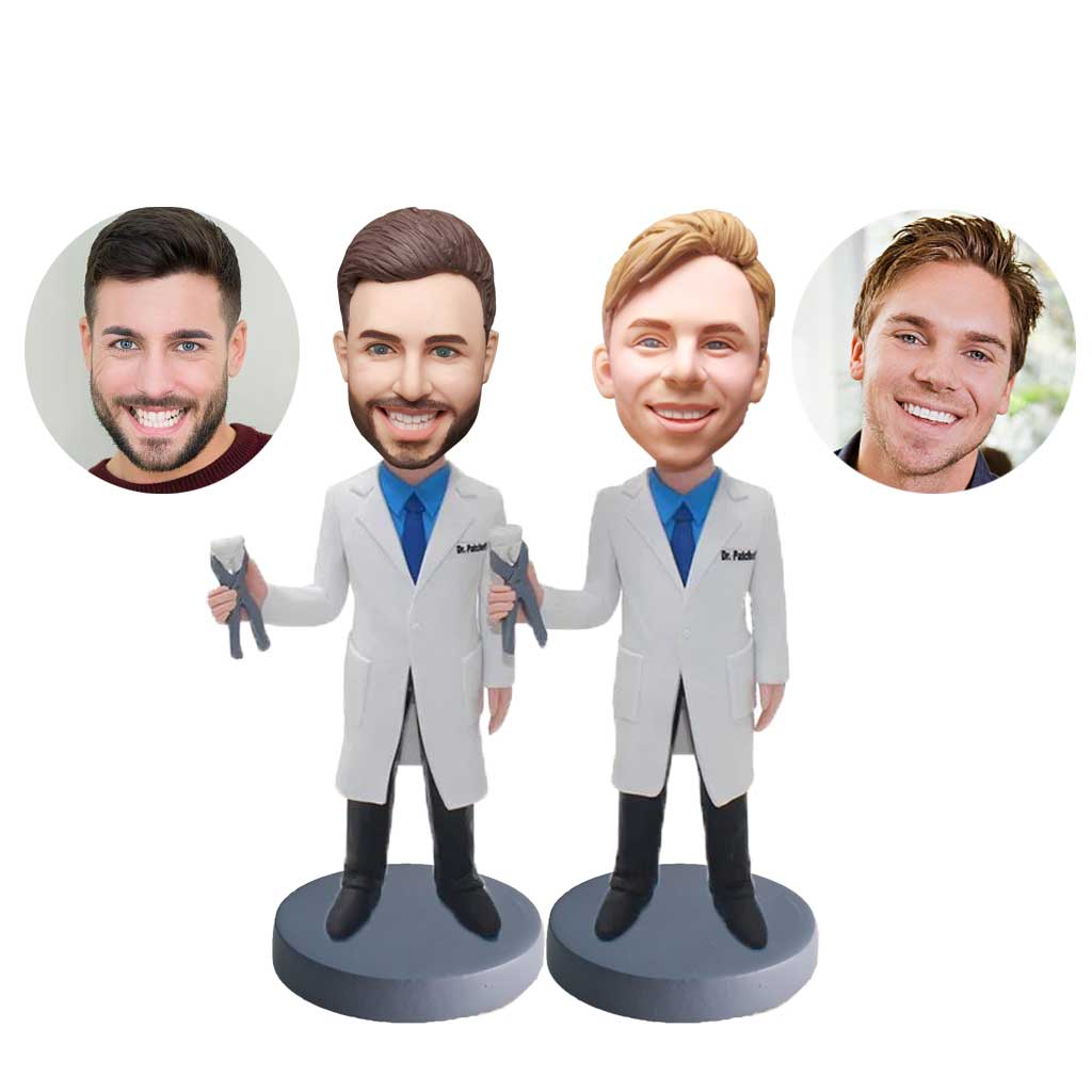 Personalized custom bobblehead of doctor 8 in doctor’s outfit, perfect for medical professionals and unique gifts
