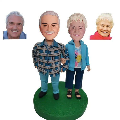Personalized parents anniversary bobbleheads — handcrafted couple figurines