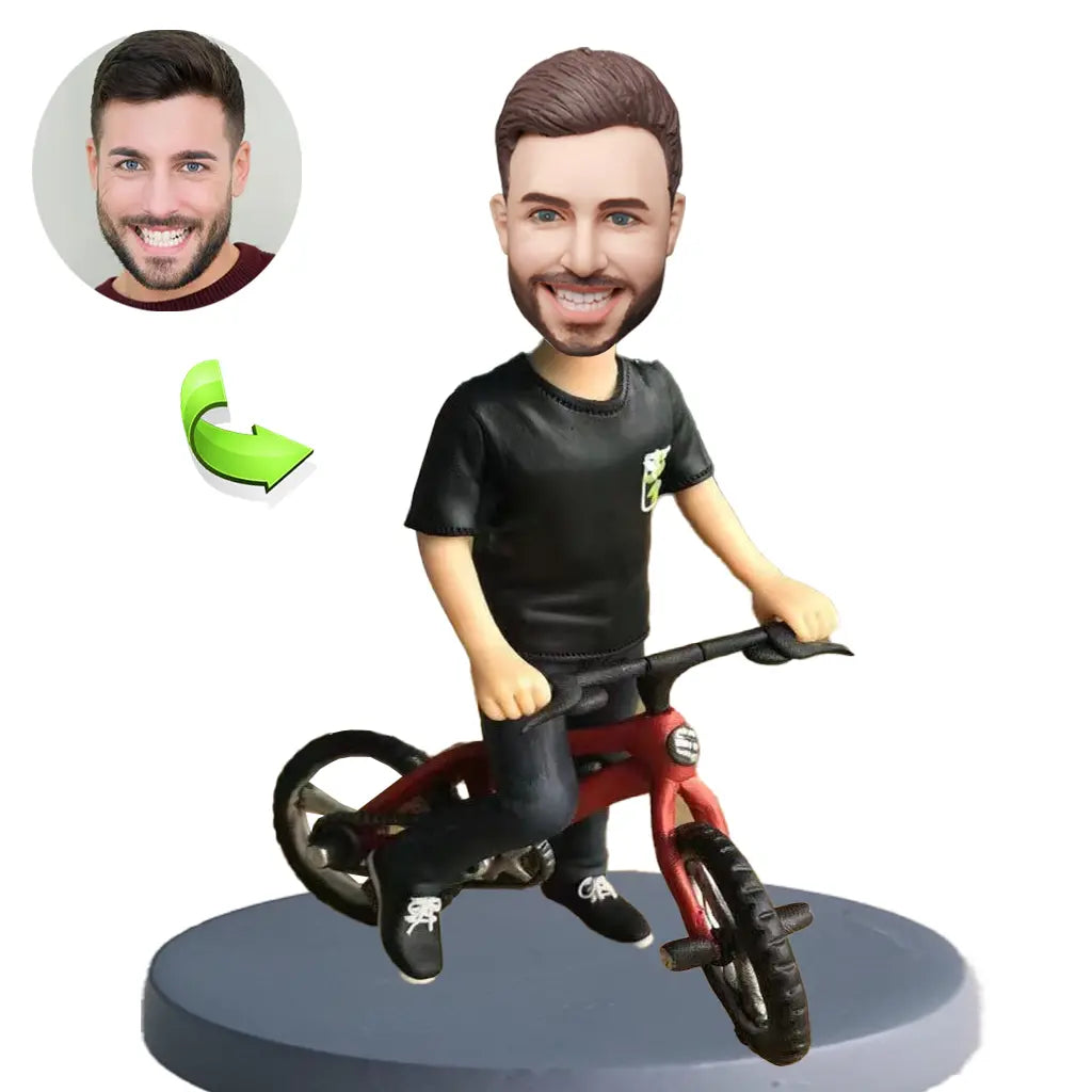 Custom sports bobblehead of sports 83 in action pose, ideal for athletes and sports fans’ gifts