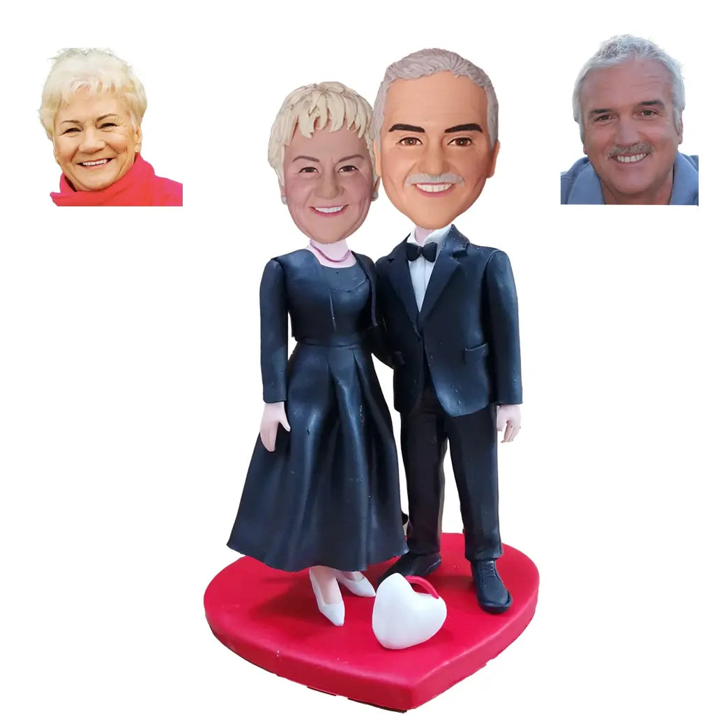 Personalized parents anniversary bobbleheads — handcrafted couple figurines